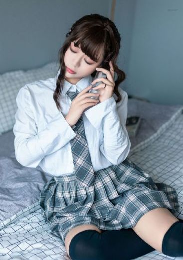 电影漂亮的女邻居_迅雷下载电影